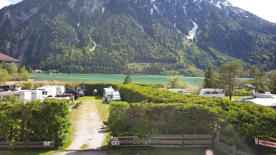 Kempovn u tyrolskho Achensee - All4Camper
